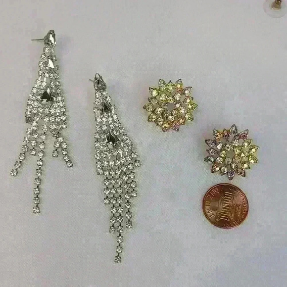 Aurora rhinestones earrings bundle - Picture 9 of 17